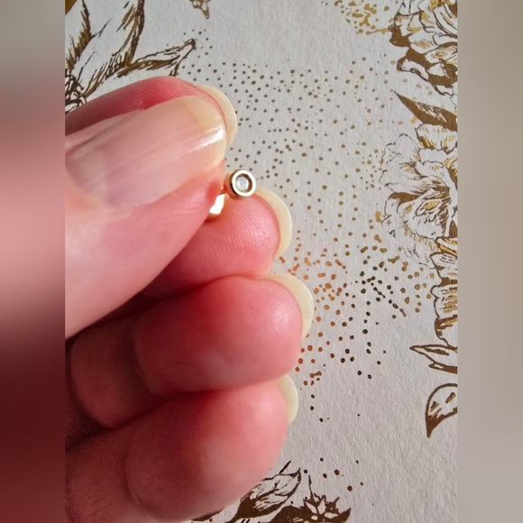 MEJURI Elegant 14k Yellow Gold Geniune White Sapphire Stud Earrings Discontinued - Picture 3 of 9